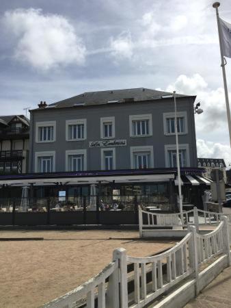 Les Embruns Hotel Trouville-sur-Mer Eksteriør billede